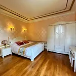 Bed & Breakfast Chateau De 3*