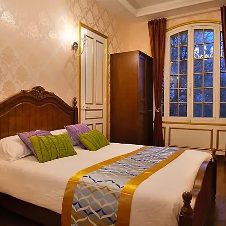 Chateau De B&B