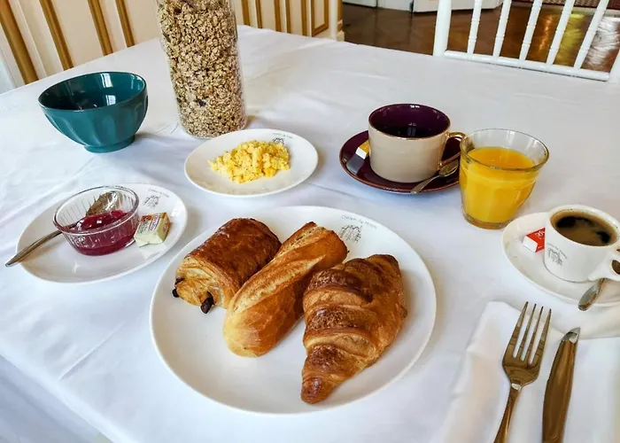 Chateau De 3* Moliens