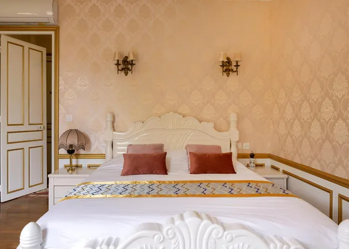 Couette-café Chateau De 3*